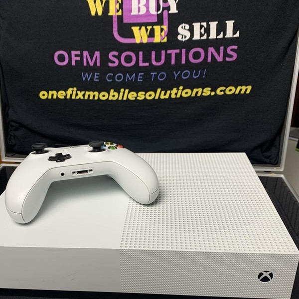 Xbox One S (2016) - 1 TB, White, All Digital Edition