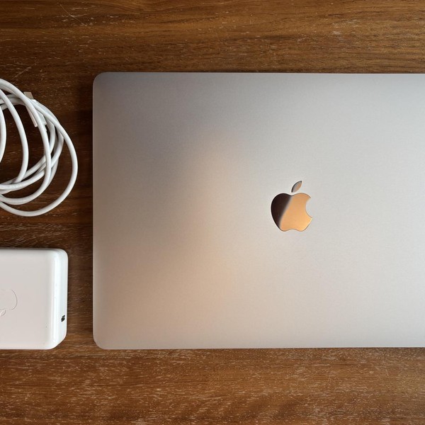 MacBook Pro 2020 - 13 inch - 256 GB, Silver, 16 GB, Apple M1