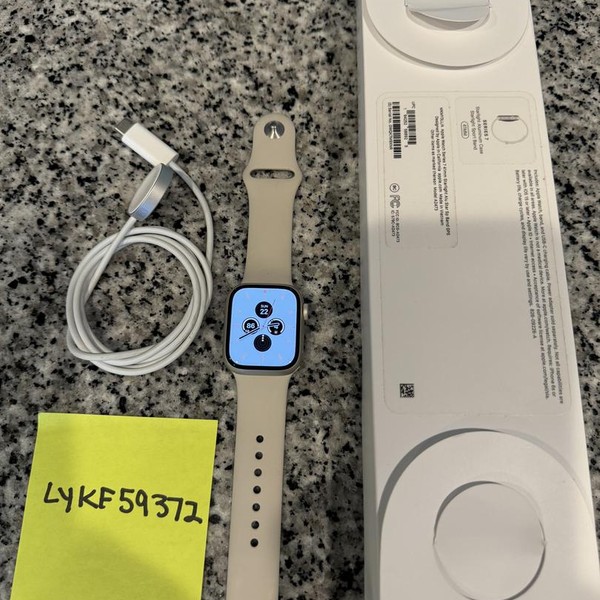 Apple Watch Series 7 41mm - Starlight, A2473 - GPS, Aluminum