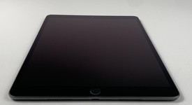 Good
													Apple iPad Air 3rd Gen - Wi-Fi, Gray, 256 GB, photo 4 of 7