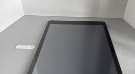 Good
													Apple iPad 9th Gen - Unlocked, Gray, 64 GB, A2603, photo 3 of 6