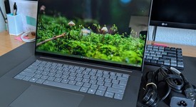 Mint
													Lenovo Yoga Laptop, photo 1 of 7