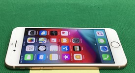 Good
													Apple iPhone 8 - Unlocked, Gold, 256 GB, A1863, photo 2 of 6