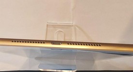 Mint
													Apple iPad 6th Gen - Wi-Fi, Gold, 32 GB, A1893, photo 1 of 6