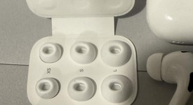 Used
													Apple AirPods Pro 2nd Gen - USB-C, photo 3 of 11
