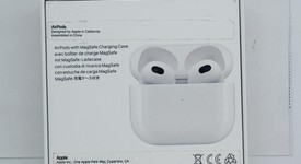 Used
													Apple AirPods 3rd Gen - MagSafe Case, photo 5 of 9