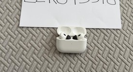 Used
													Apple AirPods Pro 2 - USB-C, photo 1 of 2