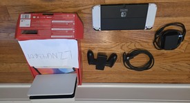 Mint
													Nintendo Switch - OLED - White, 64 GB, photo 3 of 5