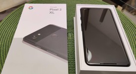 Mint
													Google Pixel 2 XL - Unlocked, Black, 64 GB, Google Edition, photo 2 of 12