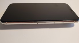 Good
													Apple iPhone X - Unlocked, Silver, 64 GB, A1901, GSM, photo 3 of 9