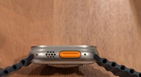 Good
													Apple Watch Ultra 49mm - Unlocked, Titanium, A2622, photo 3 of 7