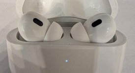 Used
													Apple AirPods Pro 2nd Gen - USB-C, photo 2 of 4