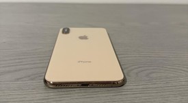 Good
													Apple iPhone Xs Max - AT&T, Gold, 64 GB, A1921, photo 3 of 7