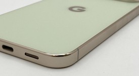 Good
													Google Pixel 10 Pro XL - Unlocked, Jade, 256 GB, GUL82, photo 5 of 5