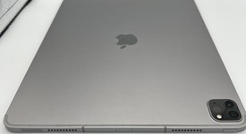 Mint
													Apple iPad Pro 12.9" 6th Gen 2022 - Unlocked, Gray, 256 GB, photo 5 of 10