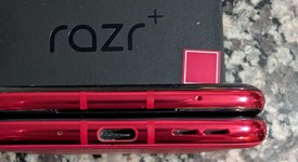 Good
													Motorola Razr Plus (2023) - Unlocked, Magenta, 256 GB, 8 GB, photo 4 of 7