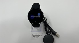 Mint
													Samsung Galaxy Watch4 - Unlocked, Black, 44mm, photo 1 of 6