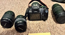 Mint
													Canon EOS Rebel T5, photo 1 of 3
