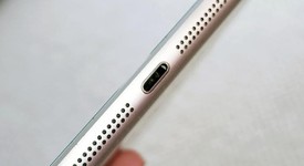 Mint
													Apple iPad Air - Wi-Fi, Gray, 16 GB, photo 5 of 14