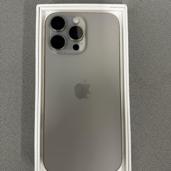 Apple iPhone 16 Pro Max - Unlocked, 256 GB, Natural, A3084