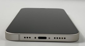 Mint
													Apple iPhone 12 - Unlocked Non-US, White, 64 GB, A2403, photo 5 of 7