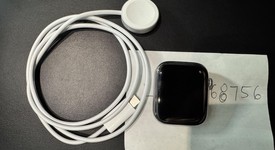 Good
													Apple Watch Series 8 45mm - Unlocked, Silver, A2774 - Cellular, Stainless, photo 2 of 8