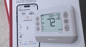 New
													Honeywell Thermostat, photo 1 of 2