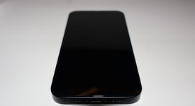 Mint
													Apple iPhone 13 Mini - Unlocked, Midnight, 128 GB, A2481, photo 4 of 12