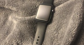 Good
													Apple Watch Series 3 42mm - Verizon, Gray, A1861, Aluminum, photo 2 of 10