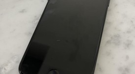Good
													Apple iPhone SE 2nd Gen 2020 - Unlocked, Black, 128 GB, A2275, photo 2 of 5