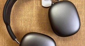 Used
													Apple AirPods Max - Gray, photo 1 of 6