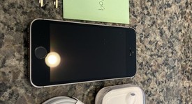 Mint
													Apple iPhone SE 1st Gen 2016 - AT&T, Grey, 32 GB, A1662, photo 1 of 12