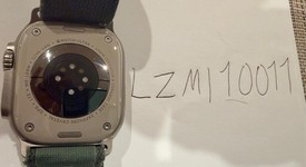 Good
													Apple Watch Ultra 49mm - Verizon, Titanium, A2622, photo 3 of 7