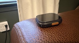 Mint
													Apple Watch Ultra 3 49mm - Unlocked, Black, A3281, photo 4 of 6