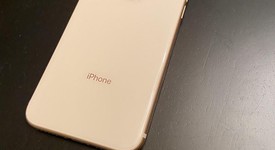 Mint
													Apple iPhone 8 - Verizon, Gold, 64 GB, A1863, photo 4 of 12