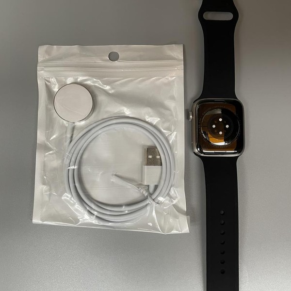 Apple Watch Series 6 44mm - Unlocked, Black, A2294 - Cellular, Titanium