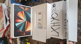 Mint
													Apple iPad Pro 12.9" 5th Gen 2021 - Verizon, Silver, 512 GB, photo 2 of 11