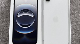 Mint
													Apple iPhone 16e - Boost, White, 128 GB, A3212, photo 3 of 8