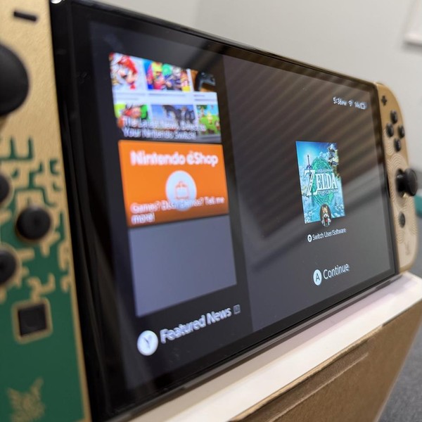 Nintendo Switch - OLED - 64 GB, White, The Legend of Zelda: Tears of the Kingdom Edition