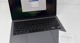 Good
													MacBook Air 2022 - 13" - Apple M2, Gray, 1 TB, 16 GB, photo 1 of 9