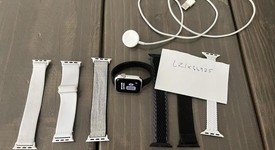 Good
													Apple Watch Series 6 40mm - Verizon, Silver, A2293 - Cellular, Aluminum, photo 2 of 10