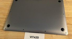 Good
													MacBook Air 2020 - 13" - Apple M1, Gray, 1 TB, 16 GB, photo 5 of 6