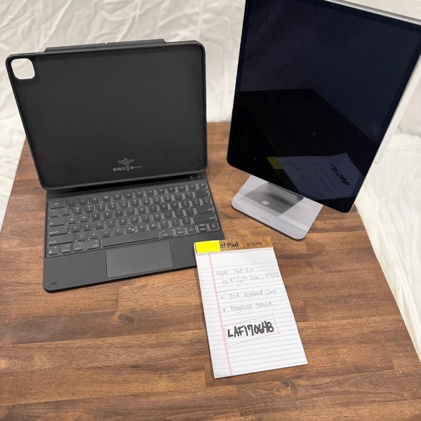 Apple iPad Pro 12.9 inch 6th Gen 2022 - Wi-Fi, 512 GB, Silver