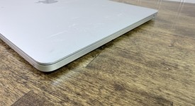 Fair
													MacBook Pro 2017 (No Touch Bar) - 13" - I5, Silver, 256 GB, 8 GB, photo 5 of 7