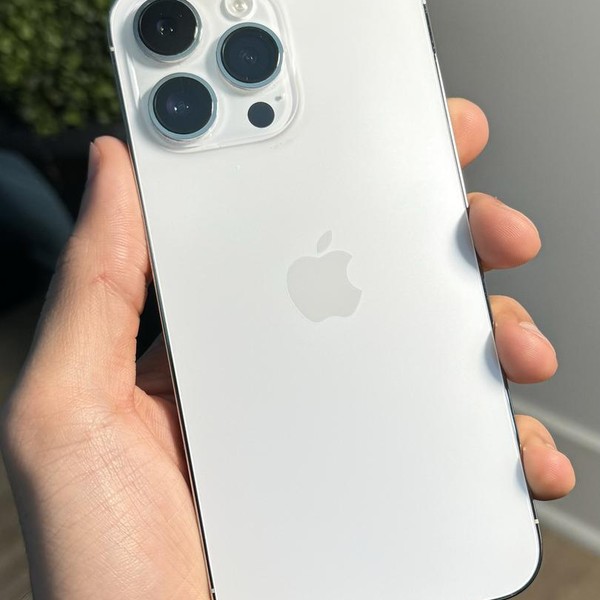 Apple iPhone 14 Pro - Unlocked, 256 GB, Silver, A2650