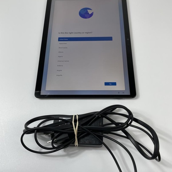 Microsoft Surface Pro 8 - I5, Graphite, 256 GB, 16 GB