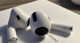 Used
													Apple AirPods Pro - MagSafe Case, photo 5 of 10
