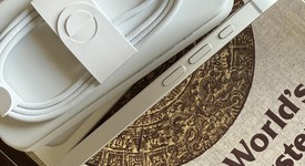 Good
													Apple iPhone 16e - Unlocked, White, 128 GB, A3212, photo 4 of 9