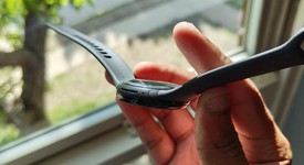 Mint
													Google Pixel Watch - Unlocked, Black, LTE, photo 5 of 7