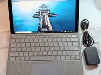 Microsoft Surface Pro 5 (2017)